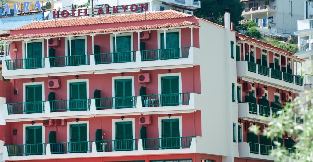 Alkyon Hotel Патитири Экстерьер фото